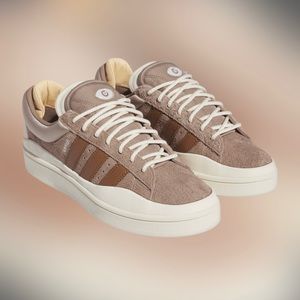 BAD BUNNY CAMPUS SHOES US men 10.5”/US women 11.5”